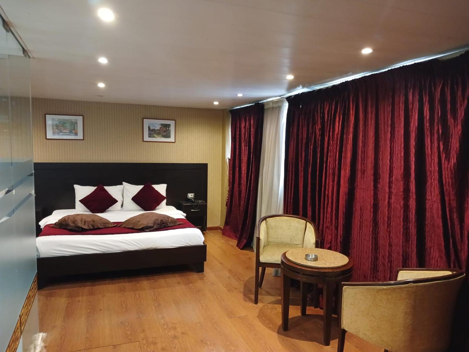 Caesar's Park Hotel Beirut Bagian luar foto