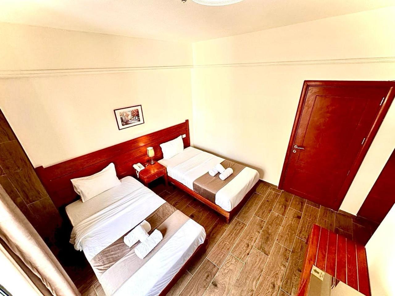Caesar's Park Hotel Beirut Bagian luar foto