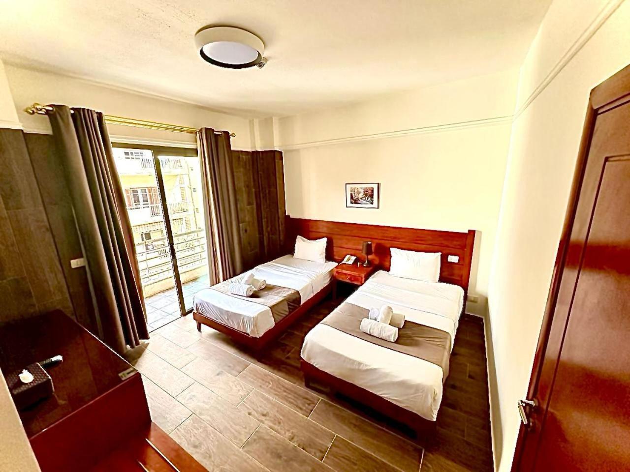 Caesar's Park Hotel Beirut Bagian luar foto