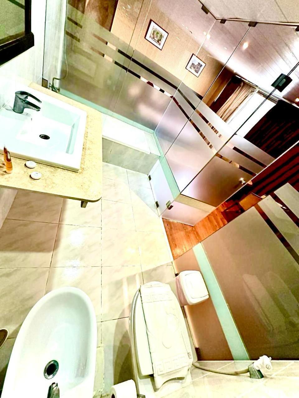 Caesar's Park Hotel Beirut Bagian luar foto