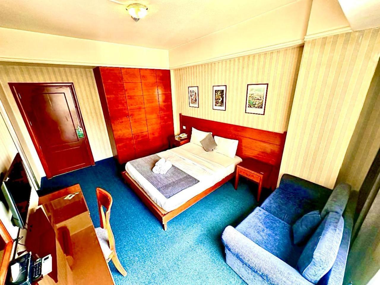 Caesar's Park Hotel Beirut Bagian luar foto