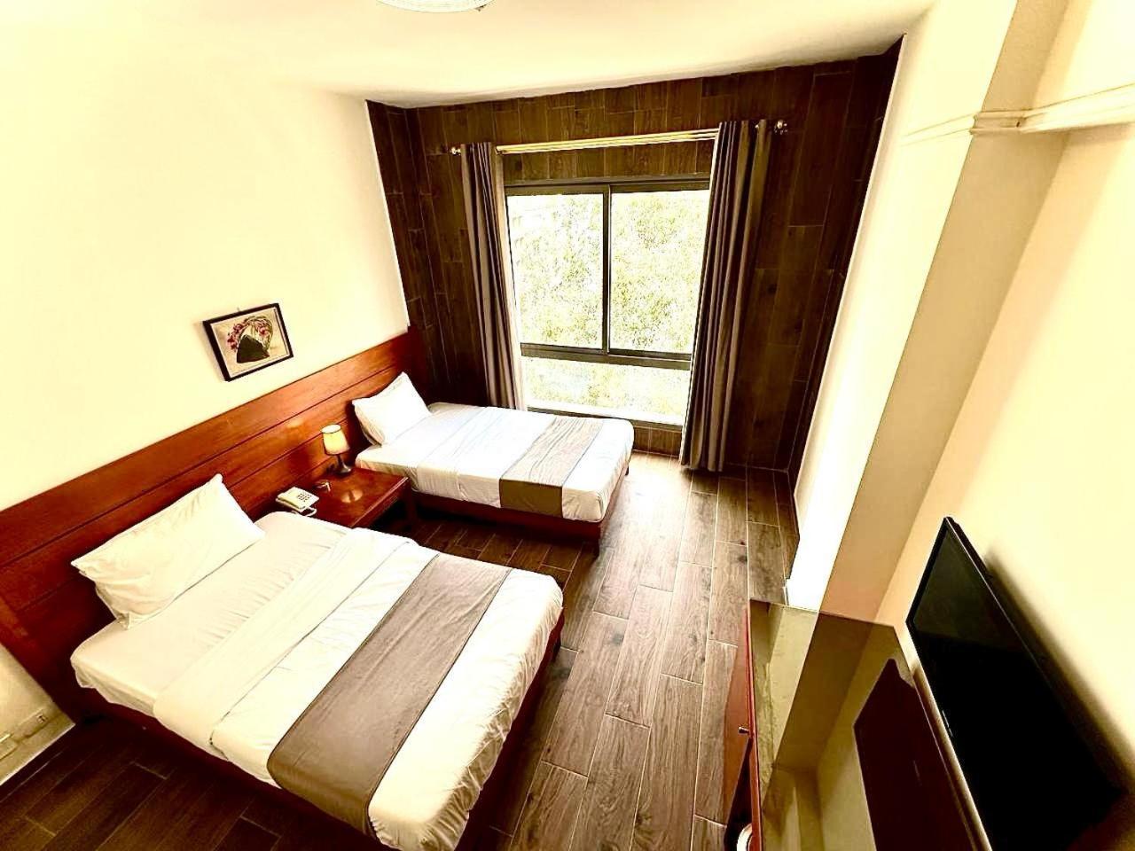 Caesar's Park Hotel Beirut Bagian luar foto