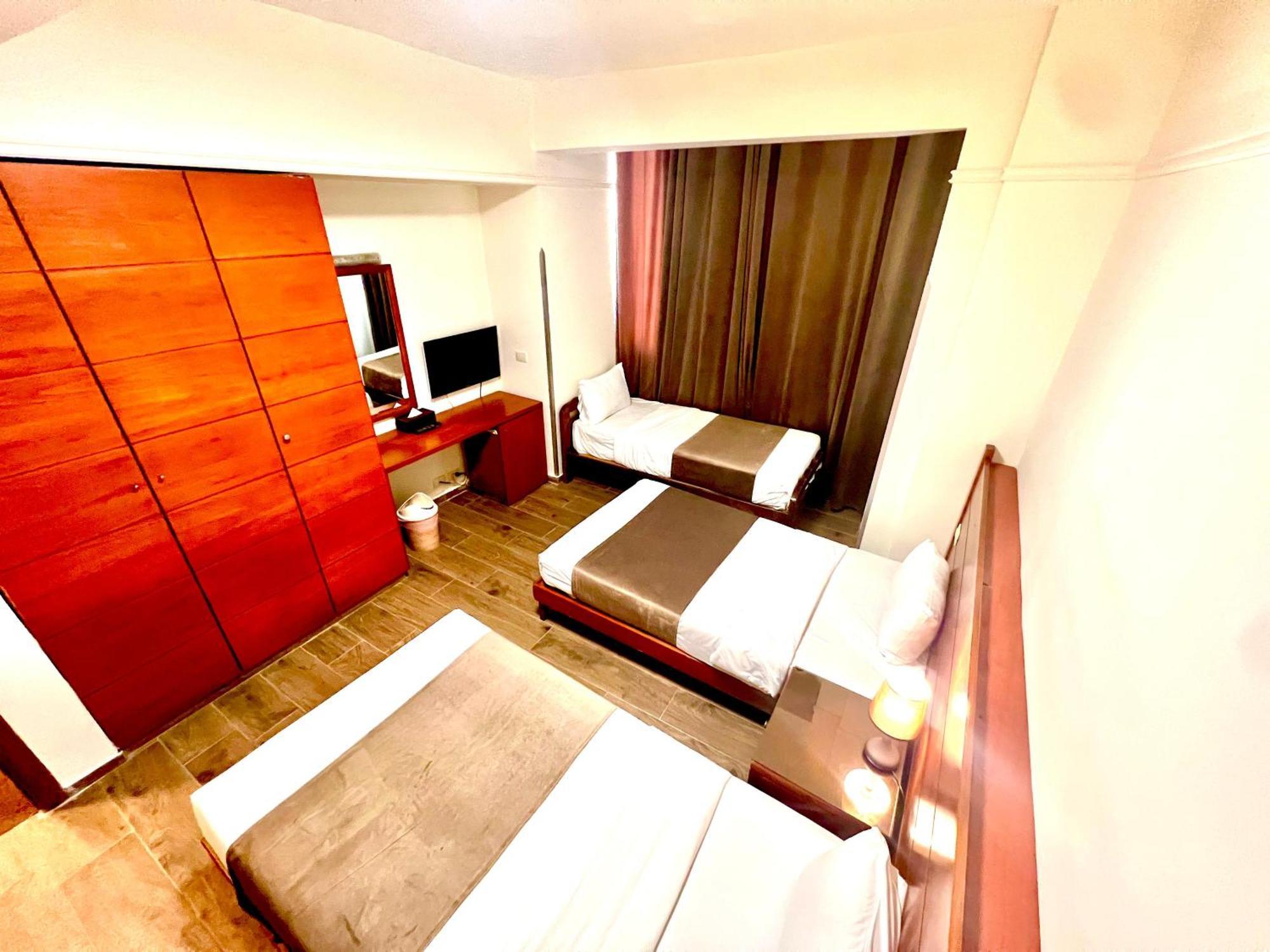 Caesar's Park Hotel Beirut Bagian luar foto