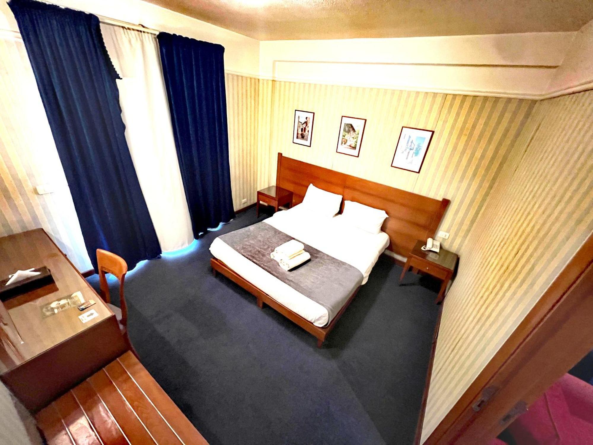 Caesar's Park Hotel Beirut Bagian luar foto