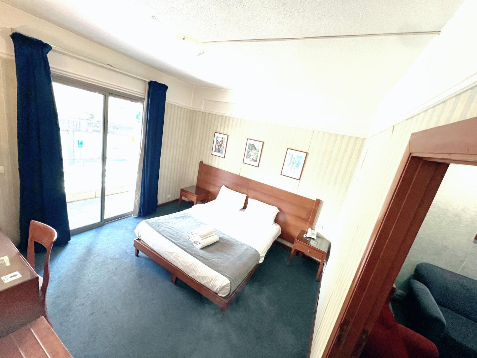 Caesar's Park Hotel Beirut Bagian luar foto