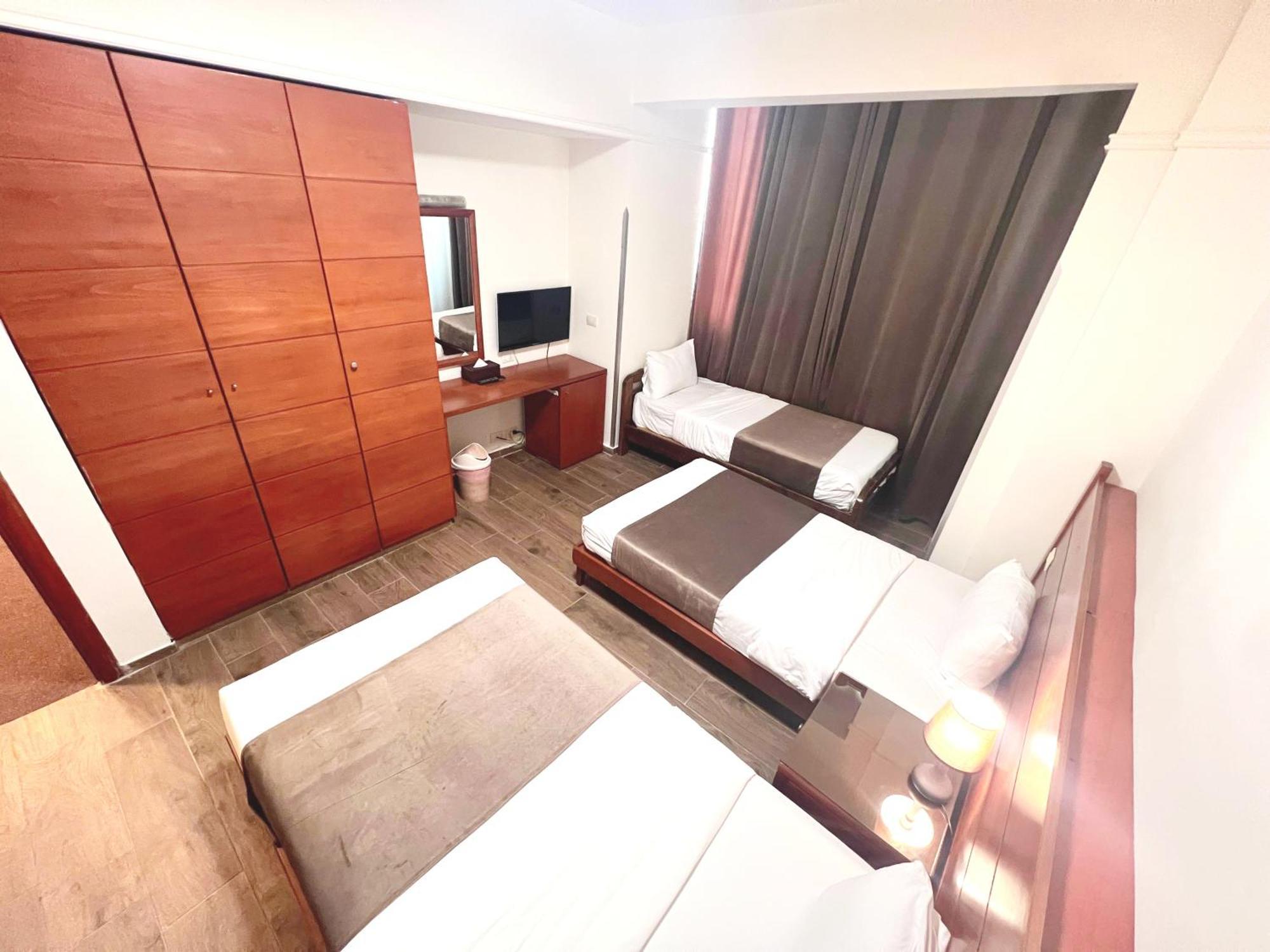 Caesar's Park Hotel Beirut Bagian luar foto
