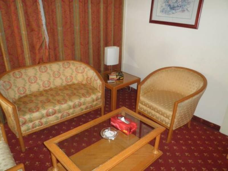 Caesar's Park Hotel Beirut Bagian luar foto