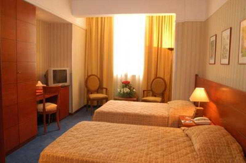 Caesar's Park Hotel Beirut Bagian luar foto