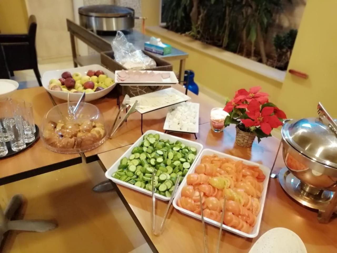 Caesar's Park Hotel Beirut Bagian luar foto